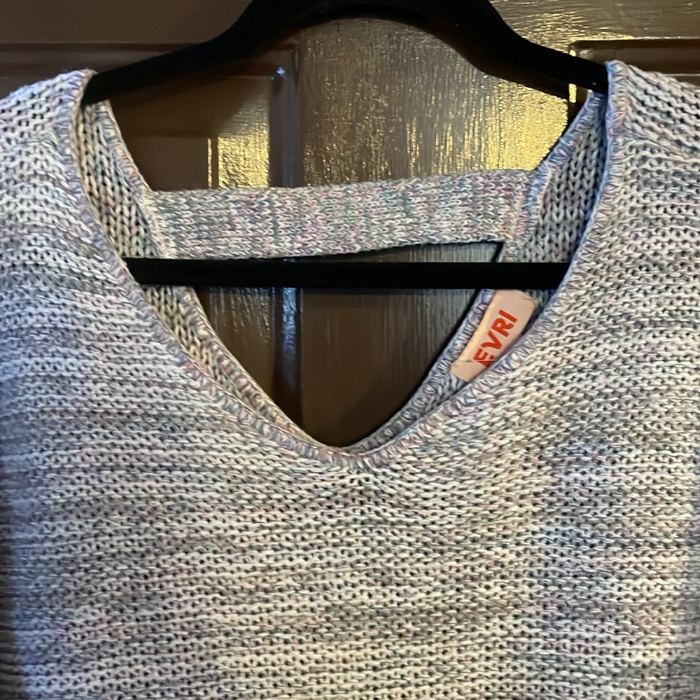 Knit sweater - Picture 2 of 3